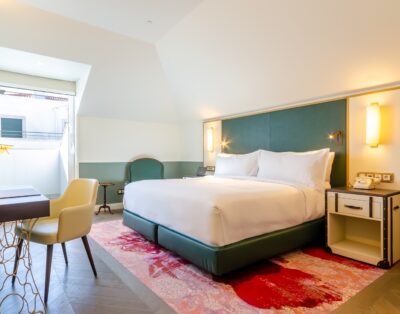 The Emerald House Lisbon, Curio Collection by Hilton