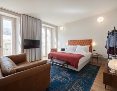 CAIS Urban Lodge