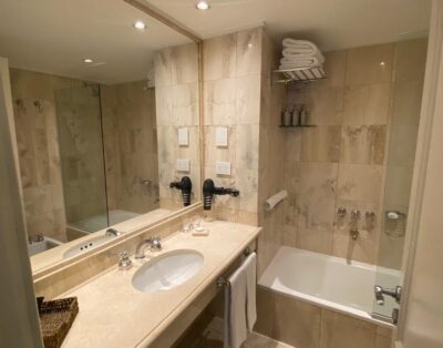 Loi Suites Recoleta Hotel